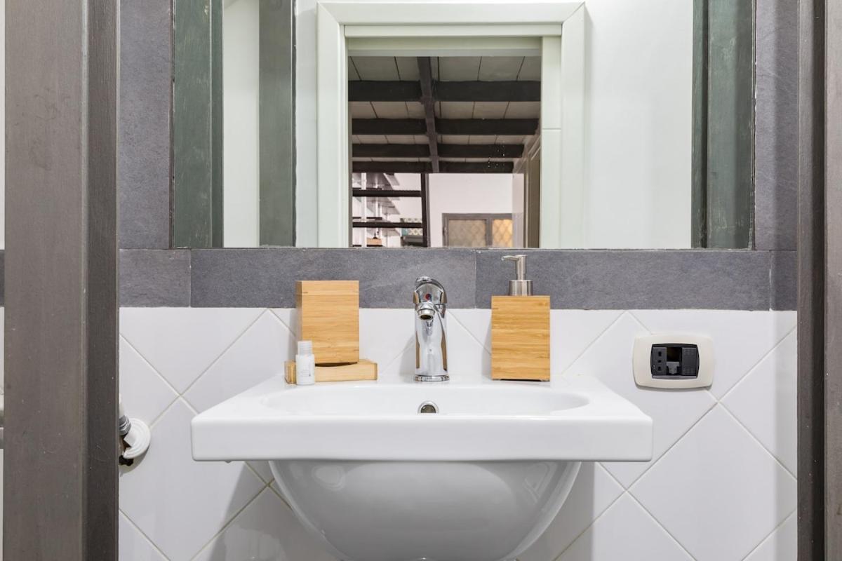 Trevi Fountain Modern Loft Apartment Rome Bagian luar foto